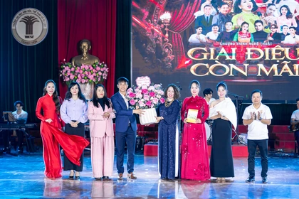 Ấn tượng đêm nhạc “Giai điệu còn mãi”